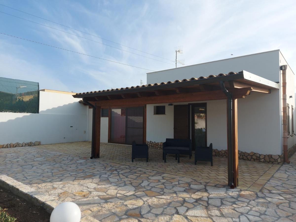 Villa Casa Vacanze Dorotea à Valderice Extérieur photo